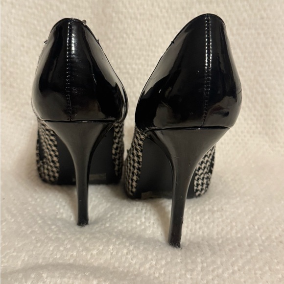 Bumper Sz 8 Houndstooth Pattern Heels GUC 😊😊 - Picture 5 of 7